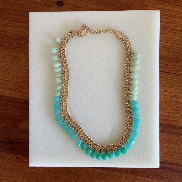 Stunning Stella & Dot Contessa Jade Necklace, EUC and comes w original box, 18” - Picture 5 of 7